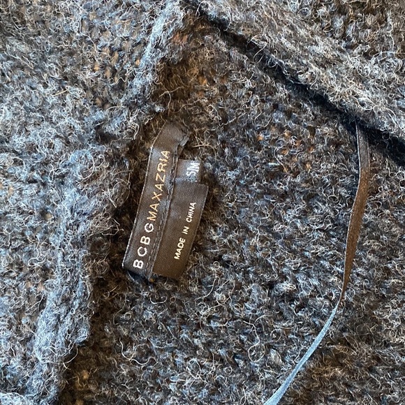 BCBG Maxazria oversized poncho/cardigan/sweater - Picture 8 of 9